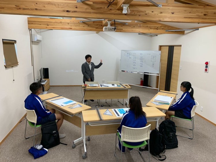 中学生が職場体験学習にきてくれました